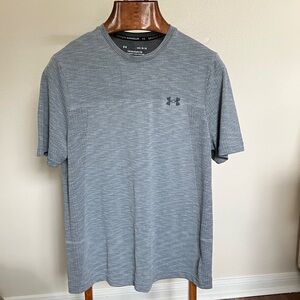 Under Armour Men's Heathered Gray Short Sleeve Tee